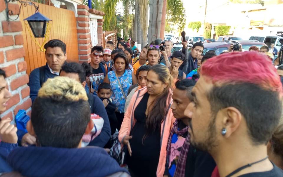 Rechazan a migrantes LGTB en Playas de Tijuana La Voz de la